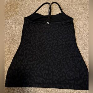 Lululemon Built in Tank top. Size 6. Camo Black